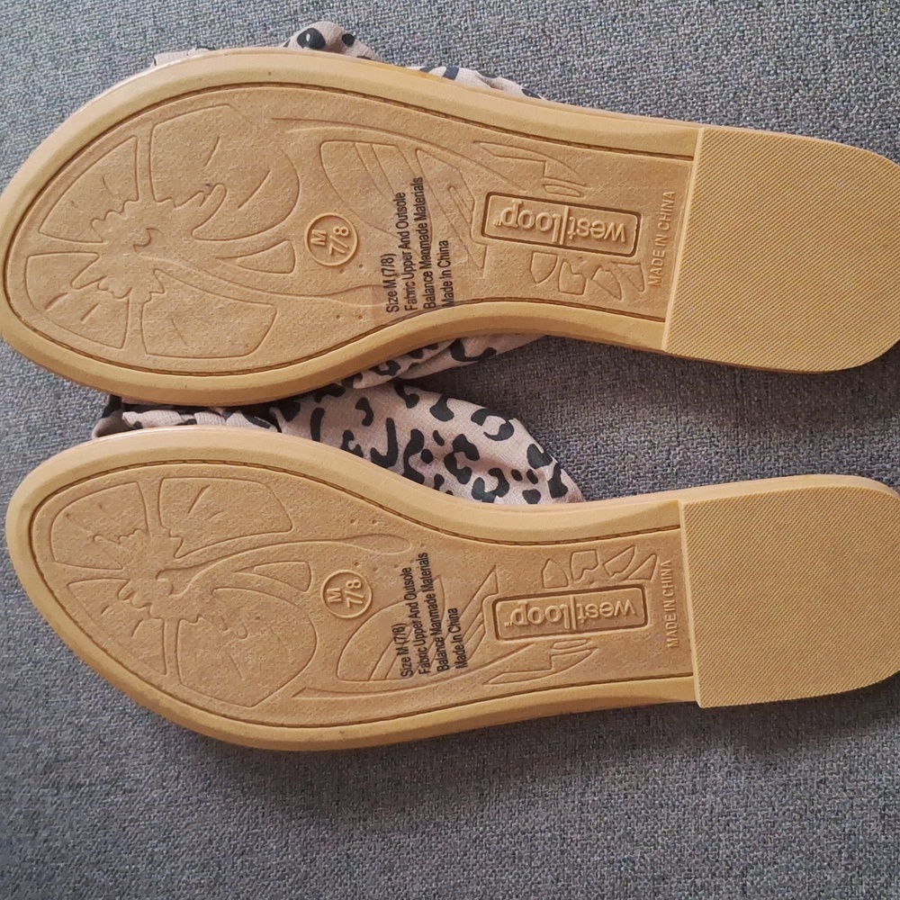 Sandals - Picture 2 of 2
